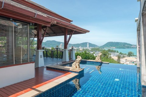 Villa in Kathu, Thailand 3 bedrooms № 168996 - photo 19