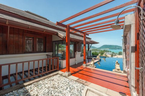 Villa in Kathu, Thailand 3 bedrooms № 168996 - photo 18