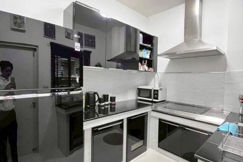 House in Bang Kaeo, Thailand 4 bedrooms № 168993 - photo 10