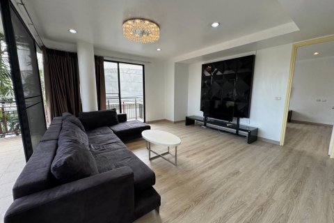 Condo in Din Daeng, Bangkok, Thailand, 2 bedrooms  № 168994