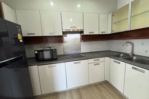 Condo in Din Daeng, Bangkok, Thailand, 2 bedrooms  № 168994 - photo 6