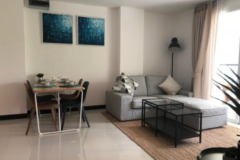 Кондоминиум с 2 спальнями в Клонг Тоэй, Бангкок, Таиланд № 136645 - фото 2