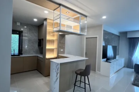Haus in Pak Kret, Thailand 4 Schlafzimmer № 218995 - Foto 20