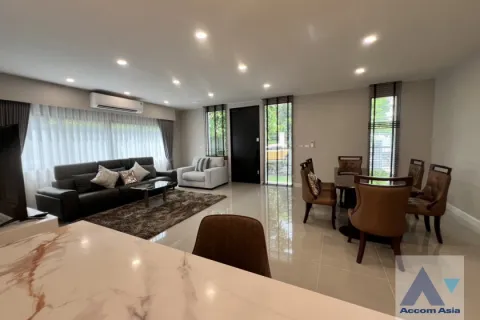 Haus in Pak Kret, Thailand 4 Schlafzimmer № 218995 - Foto 16