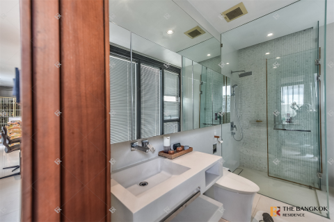 Condo à Bangkok, Thaïlande, 3 chambres  № 188353