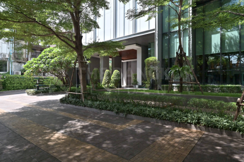Condo in Bangkok, Thailand, 2 bedrooms № 184254 - photo 5