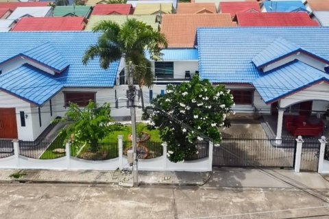 Villa à Hua Hin, Thaïlande 4 chambres № 134634 - photo 1