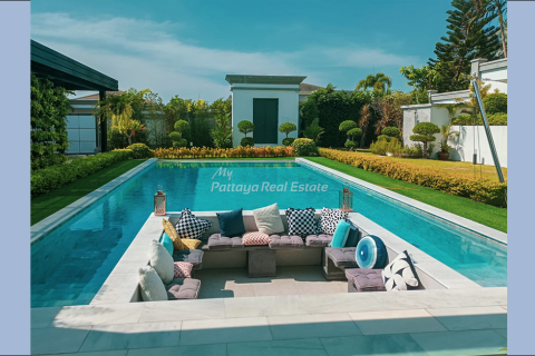 Дом в Банг Ламунге, Таиланд с 8 спальнями  № 75549 - фото 2