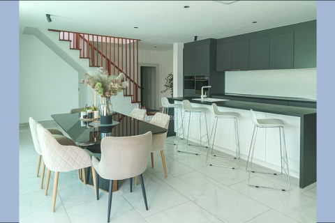 Дом в Банг Ламунге, Таиланд с 8 спальнями  № 75549 - фото 3