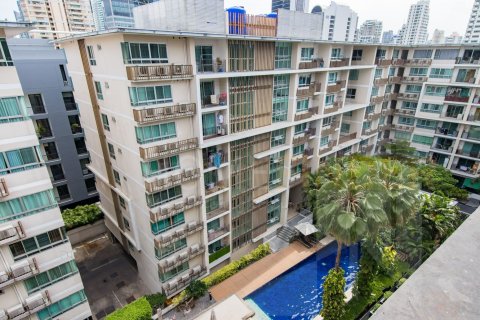 Condo in Bangkok, Thailand, 2 bedrooms  № 157737 - photo 25