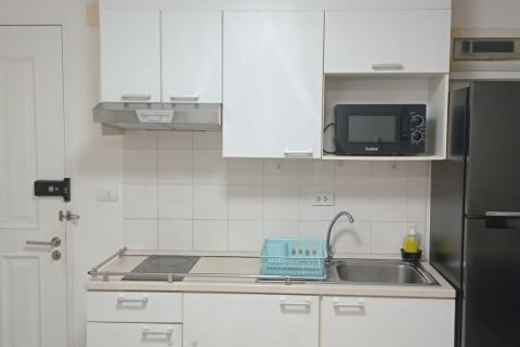Condo in Bangkok, Thailand, 2 bedrooms  № 157737 - photo 8