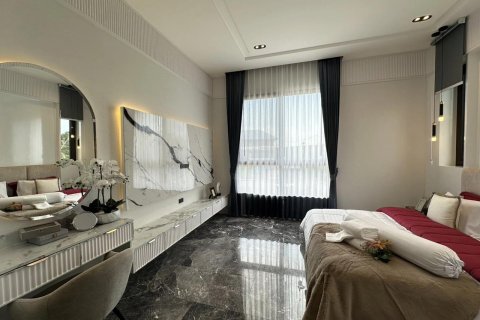 Penthouse in Pattaya, Thailand 4 bedrooms № 150525 - photo 18