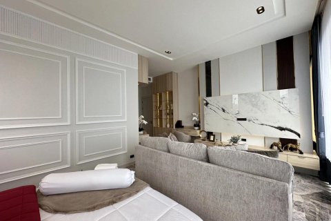 Penthouse in Pattaya, Thailand 4 bedrooms № 150525 - photo 14