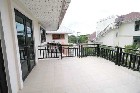 Villa in Hua Hin, Thailand 4 bedrooms № 154758 - photo 5
