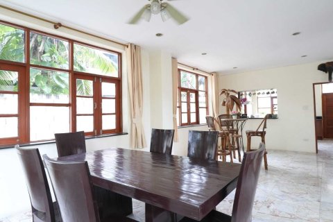 Villa in Hua Hin, Thailand 4 bedrooms № 154758 - photo 10