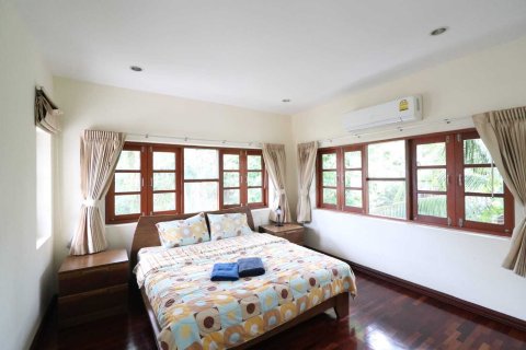 Villa in Hua Hin, Thailand 4 bedrooms № 154758 - photo 27
