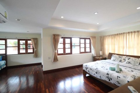 Villa in Hua Hin, Thailand 4 bedrooms № 154758 - photo 19