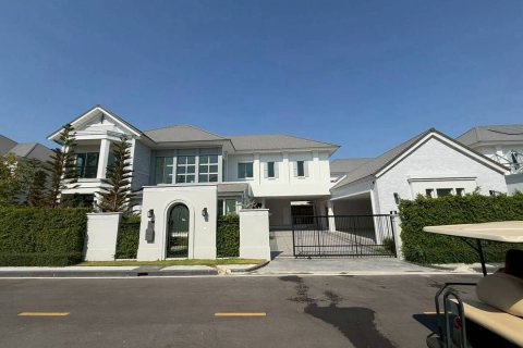 Maison à Lat Krabang, Bangkok, Thaïlande 5 chambres № 154759 - photo 1