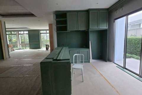 Maison à Lat Krabang, Bangkok, Thaïlande 5 chambres № 154759 - photo 15