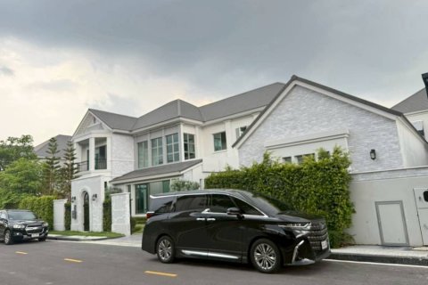 Maison à Lat Krabang, Bangkok, Thaïlande 5 chambres № 154759 - photo 2