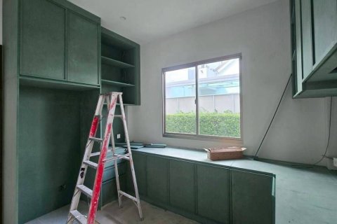 Maison à Lat Krabang, Bangkok, Thaïlande 5 chambres № 154759 - photo 17