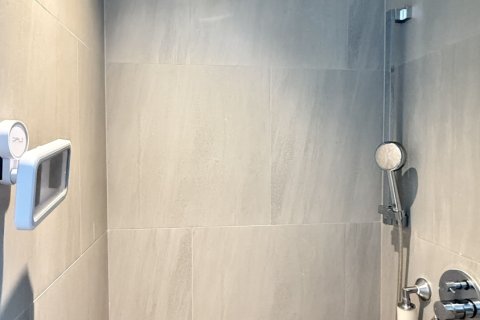 Condo à Bang Rak, Bangkok, Thaïlande, 2 chambres № 154760 - photo 25