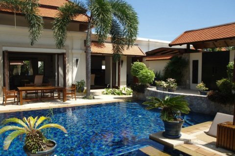 Maison à Bang Tao, Thaïlande 4 chambres № 3186
