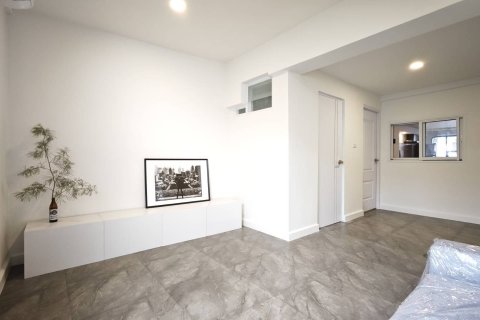 Дом в Лат Пхрау, Бангкок, Таиланд с 3 спальнями № 157134 - фото 21