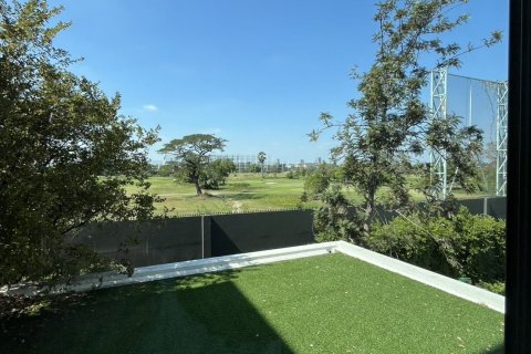 House in Saphan Sung, Bangkok, Thailand 3 bedrooms № 157128 - photo 24