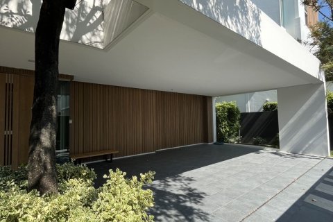 House in Saphan Sung, Bangkok, Thailand 3 bedrooms № 157128 - photo 2