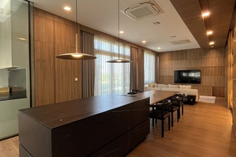 House in Saphan Sung, Bangkok, Thailand 3 bedrooms № 157128 - photo 22