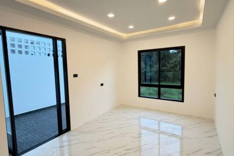 Таунхаус в Паттайе, Таиланд с 4 спальнями  № 153951 - фото 8