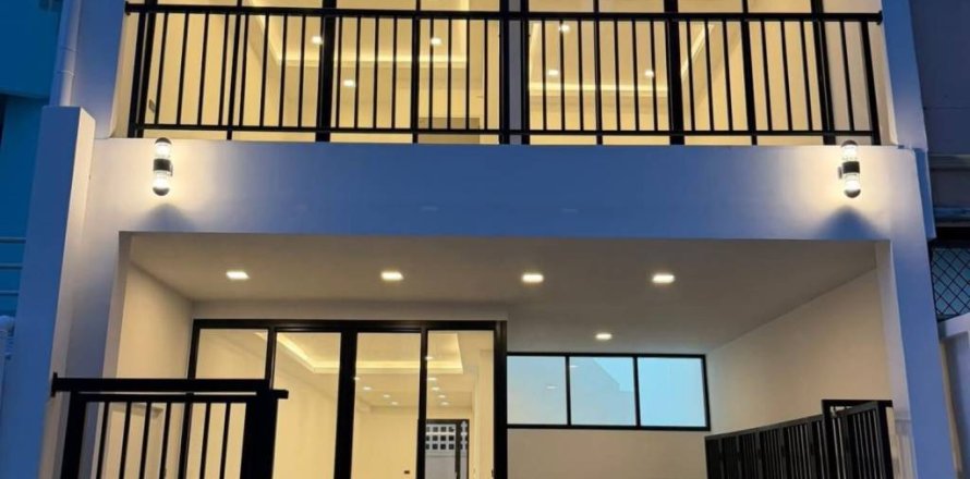 Таунхаус в Паттайе, Таиланд с 4 спальнями  № 153951