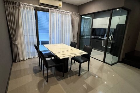Townhouse à Lat Phrao, Bangkok, Thaïlande 3 chambres № 153950 - photo 5