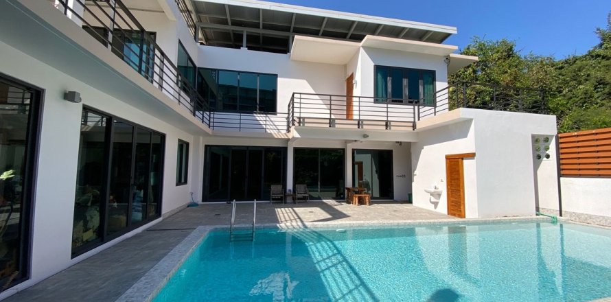 House in Chiang Mai, Thailand 4 bedrooms № 75136