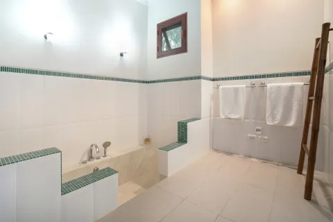 Villa in Phuket, Thailand 5 bedrooms № 153441 - photo 17