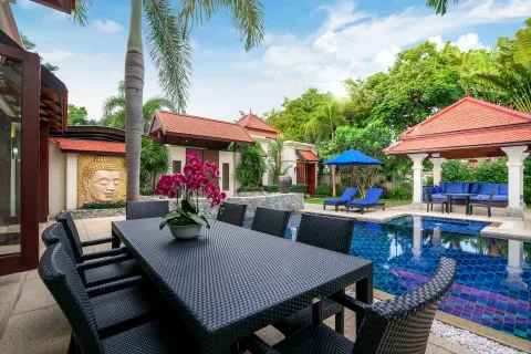 Villa in Phuket, Thailand 5 bedrooms № 153441 - photo 23
