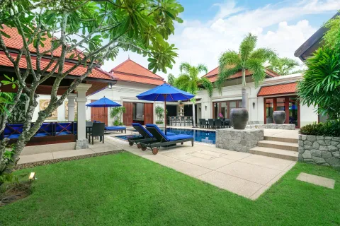 Villa in Phuket, Thailand 5 bedrooms № 153441 - photo 26