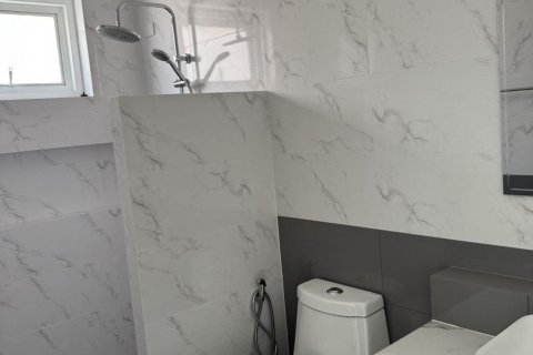 Maison à San Sai, Thaïlande 5 chambres № 153446 - photo 12