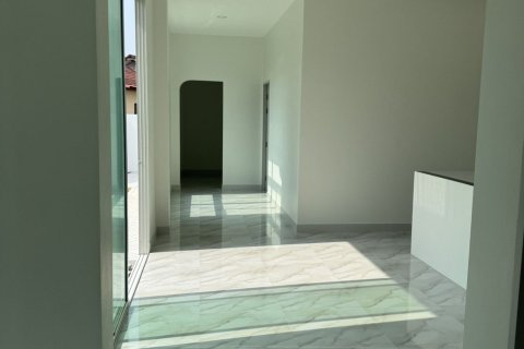 Maison à San Sai, Thaïlande 5 chambres № 153446 - photo 8