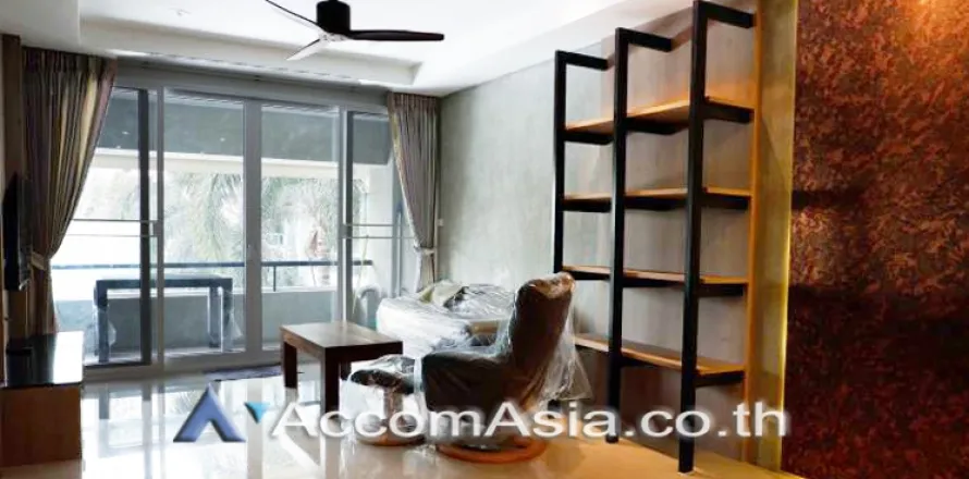 Duplex in Khlong Toei, Bangkok, Thailand 3 Schlafzimmer № 216256
