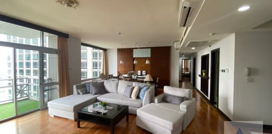 Eigentumswohnung in Pathum Wan, Bangkok, Thailand, 3 Schlafzimmer  № 216258