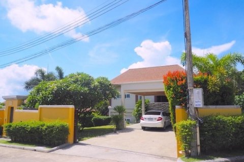 Villa in Phuket, Thailand 4 bedrooms № 161905 - photo 15