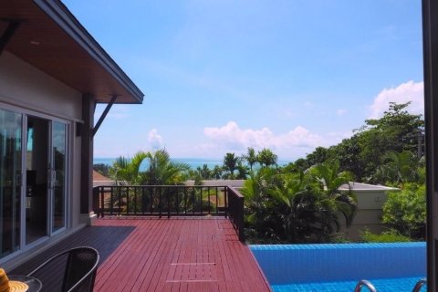 Villa in Phuket, Thailand 4 bedrooms № 161905 - photo 6