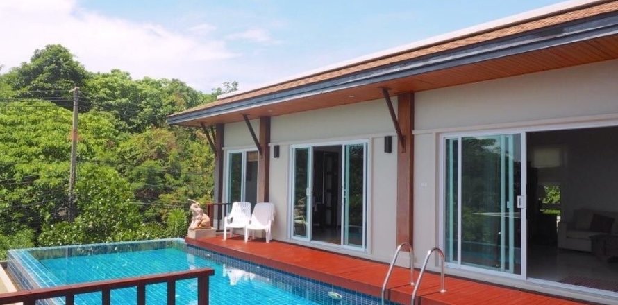 Villa in Phuket, Thailand 4 bedrooms № 161905