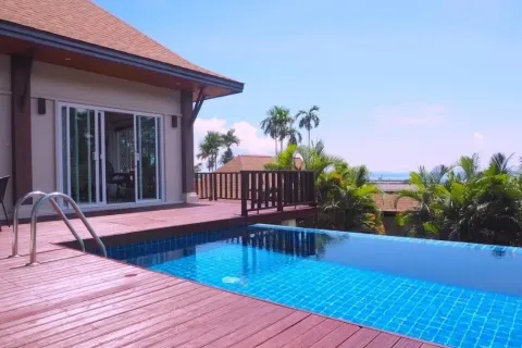 Villa in Phuket, Thailand 4 bedrooms № 161905 - photo 2