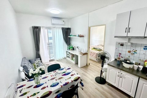 Studio dans le Condo à Din Daeng, Bangkok, Thaïlande № 161906 - photo 2