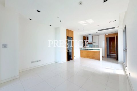 Condo in Pattaya, Thailand, 1 bedroom № 197685 - photo 2