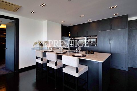 Condo in Pattaya, Thailand, 2 bedrooms № 197686 - photo 7
