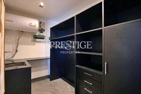 Condo in Pattaya, Thailand, 2 bedrooms № 197686 - photo 26